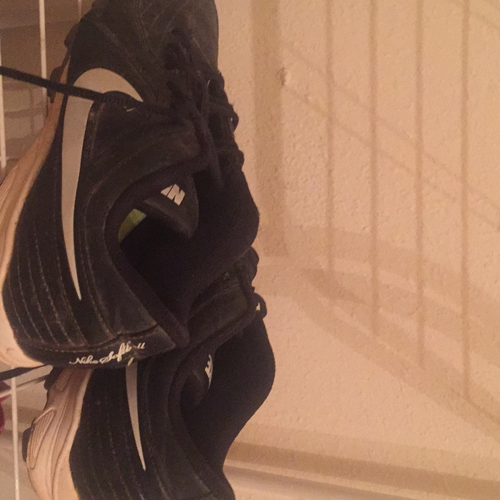Black and white nike softball cleats